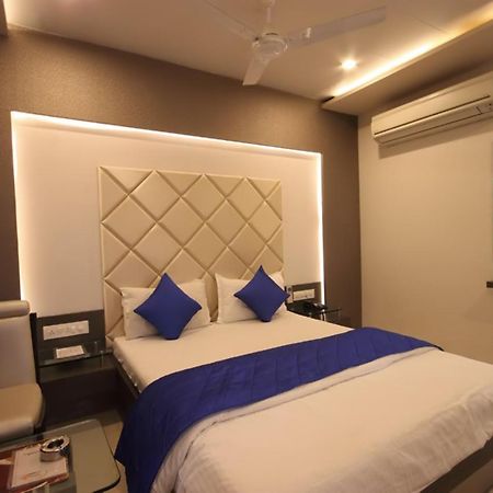 Hotel Flair Inn Ahmedabad Exterior photo