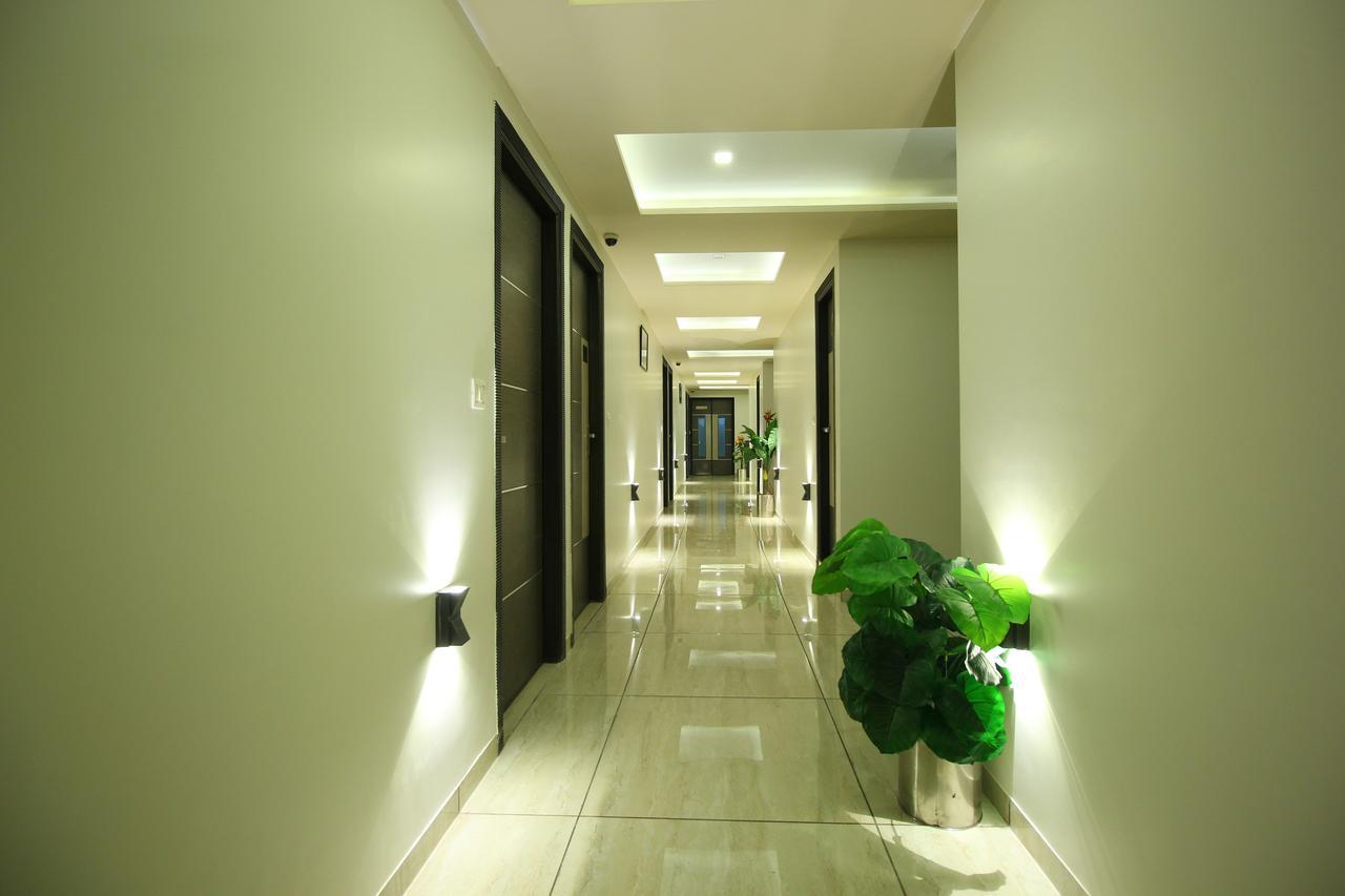 Hotel Flair Inn Ahmedabad Exterior photo